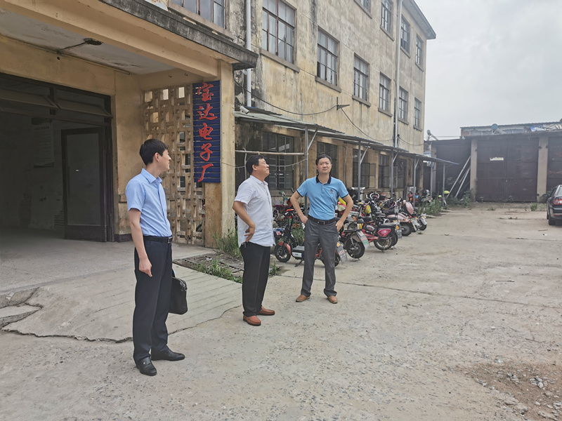 愛(ài)濤文化集團(tuán)趙智董事長(zhǎng)帶隊(duì)赴淮安檢查安全生產(chǎn)工作5_副本.jpg